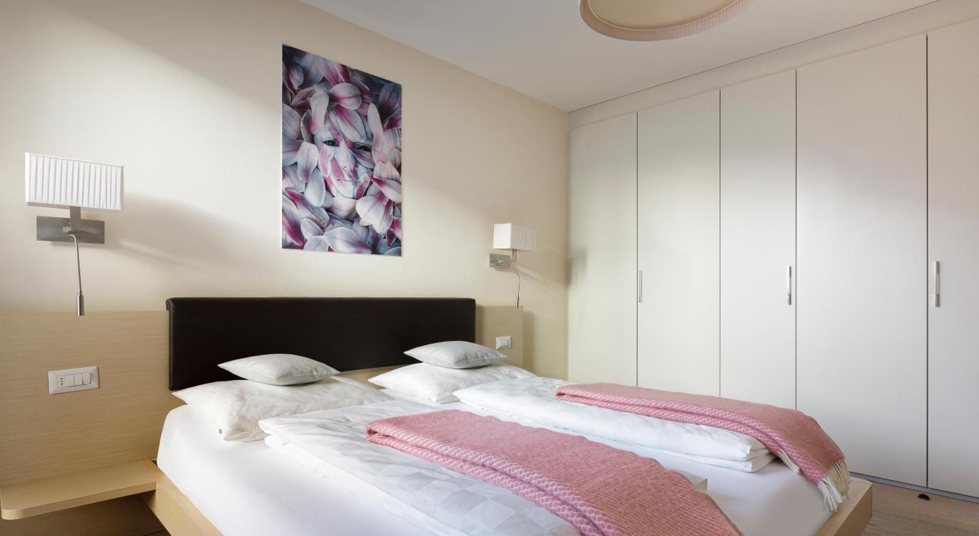 Residence Innichen - San Candido Pokoj fotografie
