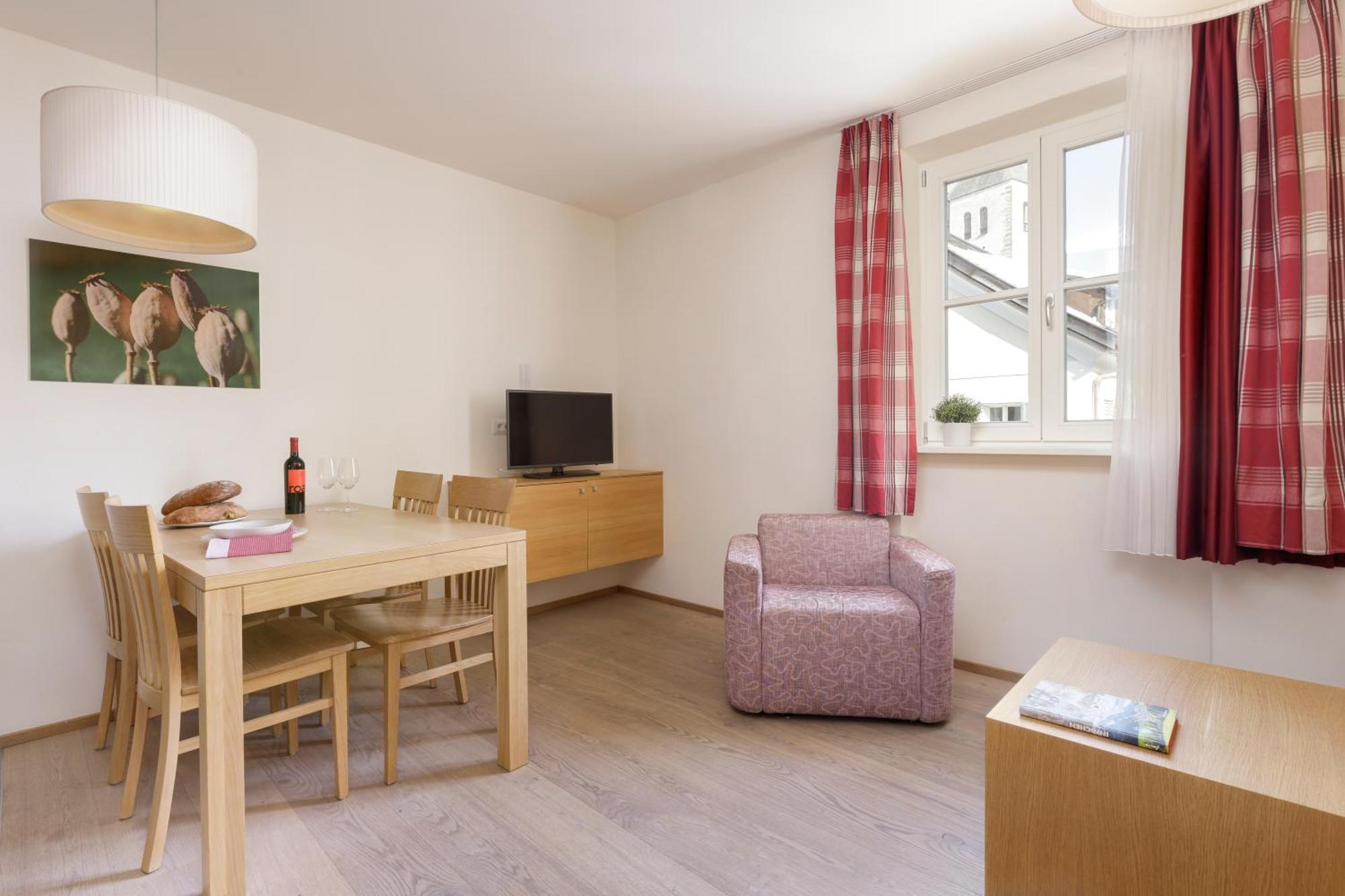 Residence Innichen - San Candido Pokoj fotografie